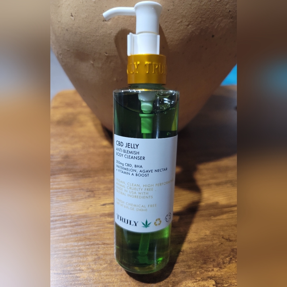 TRULY Jelly Anti-Blemish Body Cleanser NEW eco Bodywash 8oz